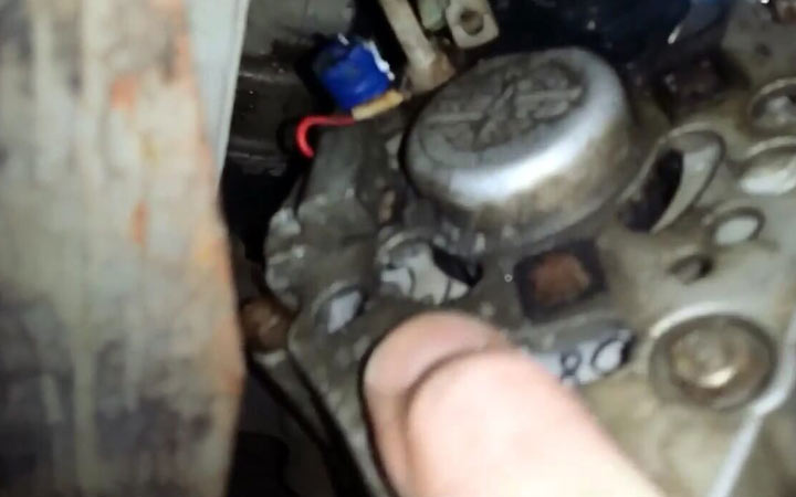 Фото и видео по замене щеток генератора на автомобилях ВАЗ 2107