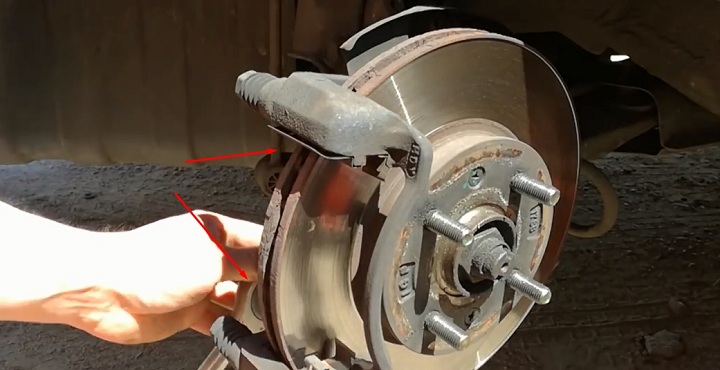 Инструкция по замене передних тормозных дисков Kia Rio своими руками